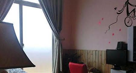 Longtou Cabin Family Hotel - Xiamen Extérieur photo